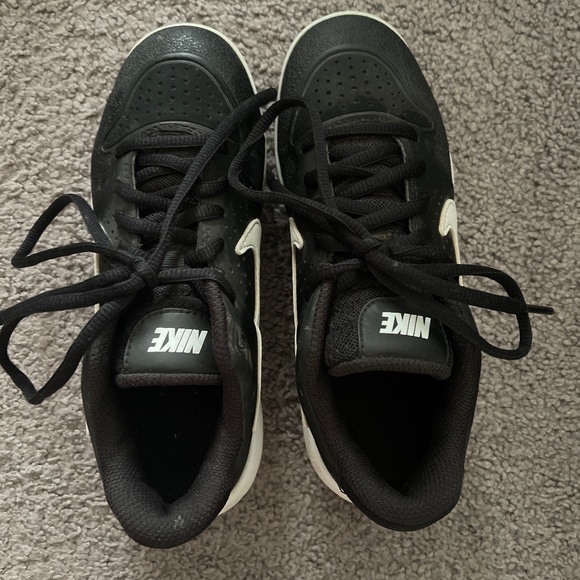 Nike youth cleats - Picture 6 of 9